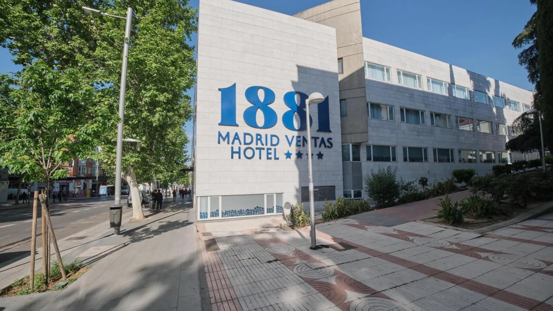 Alojamiento Familiar en Las Ventas: 11 Hoteles Comparados