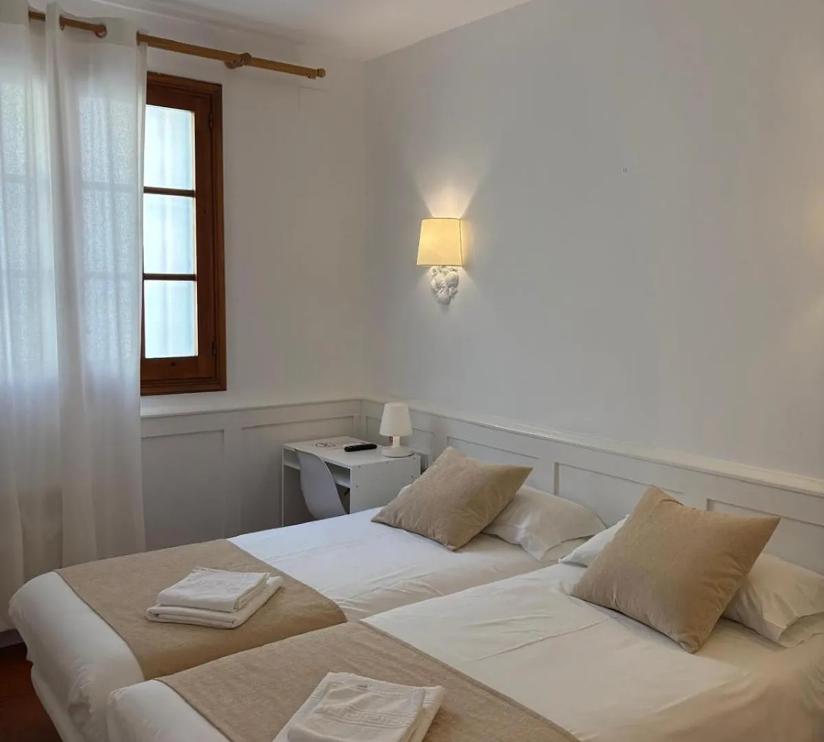 8 Hoteles Céntricos en Costa de Barcelona que Vale la Pena Reservar