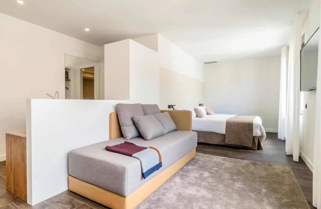 4 Hoteles con Enfoque Golf junto a Iglesia de Dios en Girona