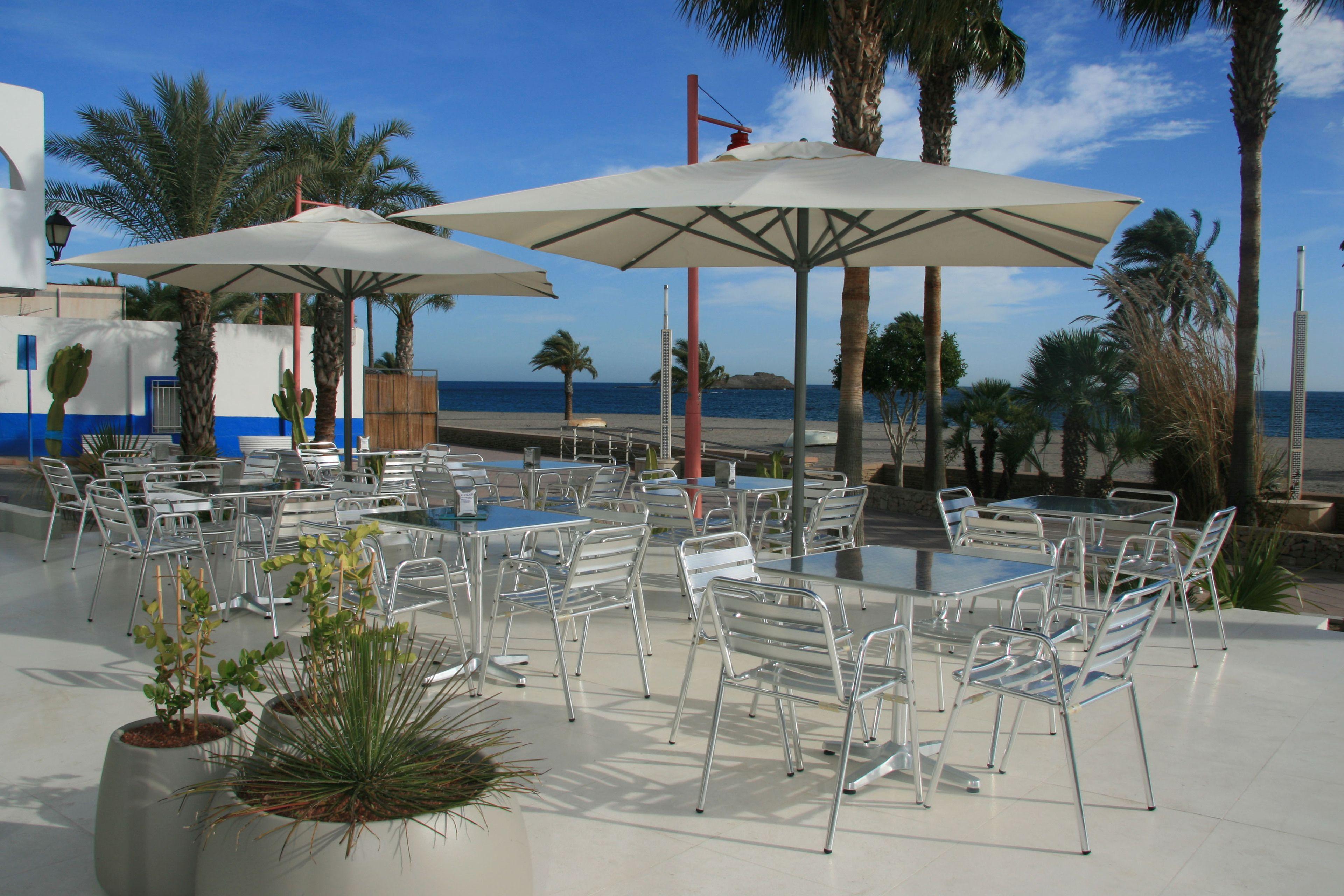 9 Hoteles Familiares en Costa de Almería Que Merece la Pena Reservar