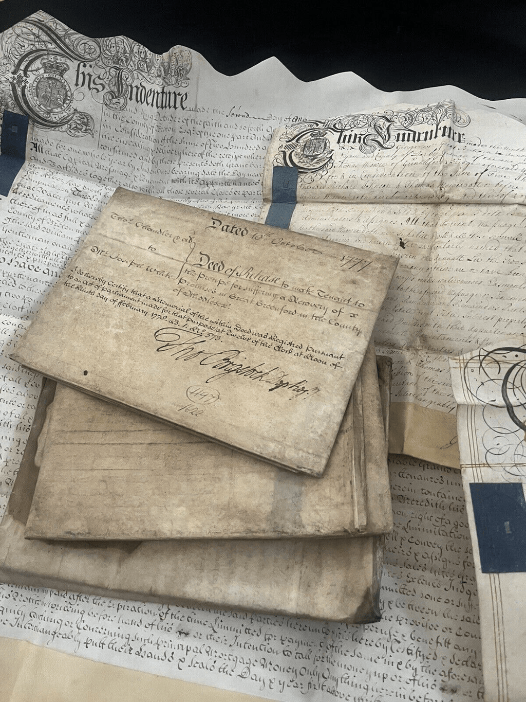 documento antiguo sobre una mesa